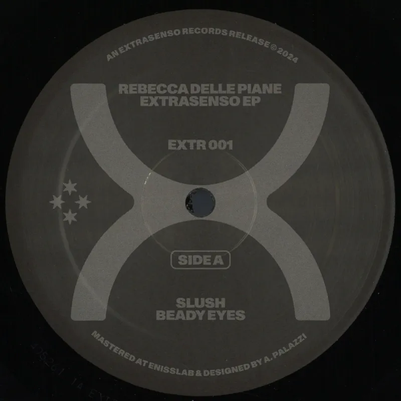 Rebecca Delle Piane - Extrasenso